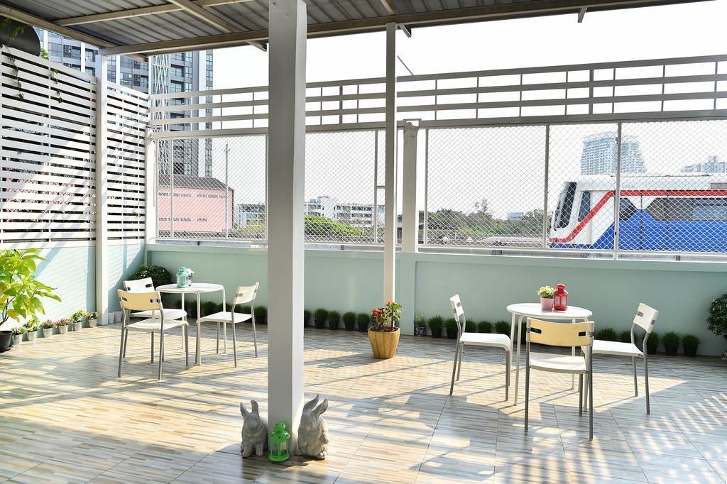 Take A Rest Hotel Bangkok Eksteriør billede